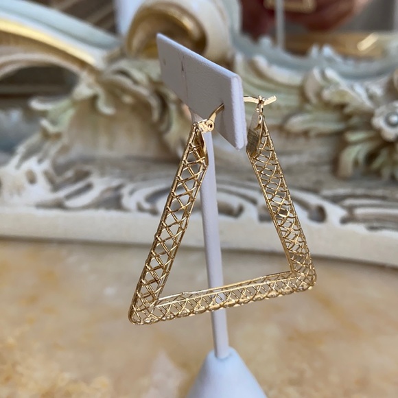 Gold plated large hoop mesh triangle earrings 2” - Picture 5 of 7